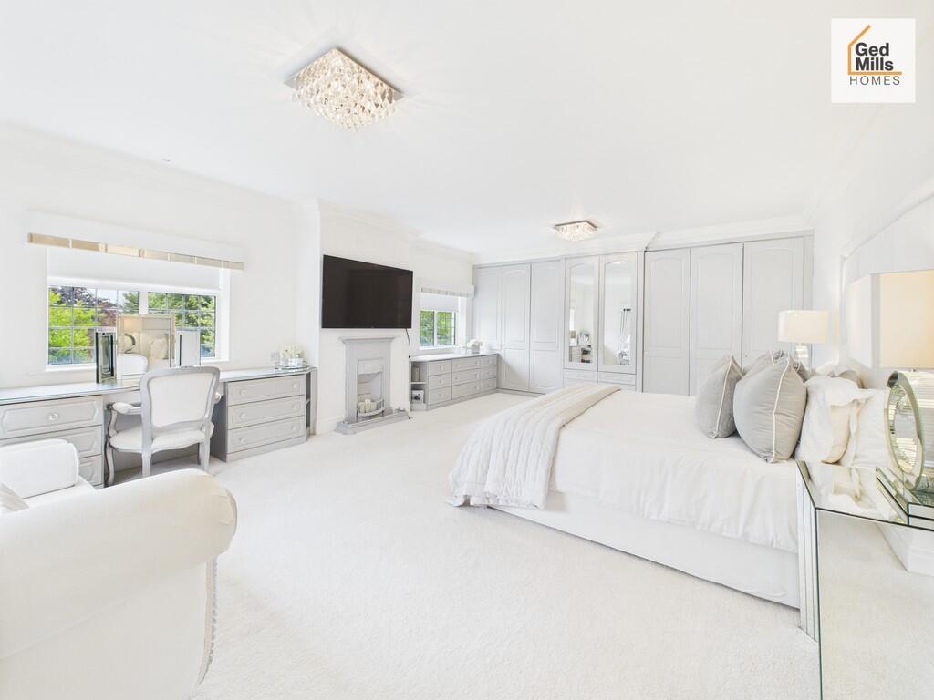 CAM04261G0-PR0080...