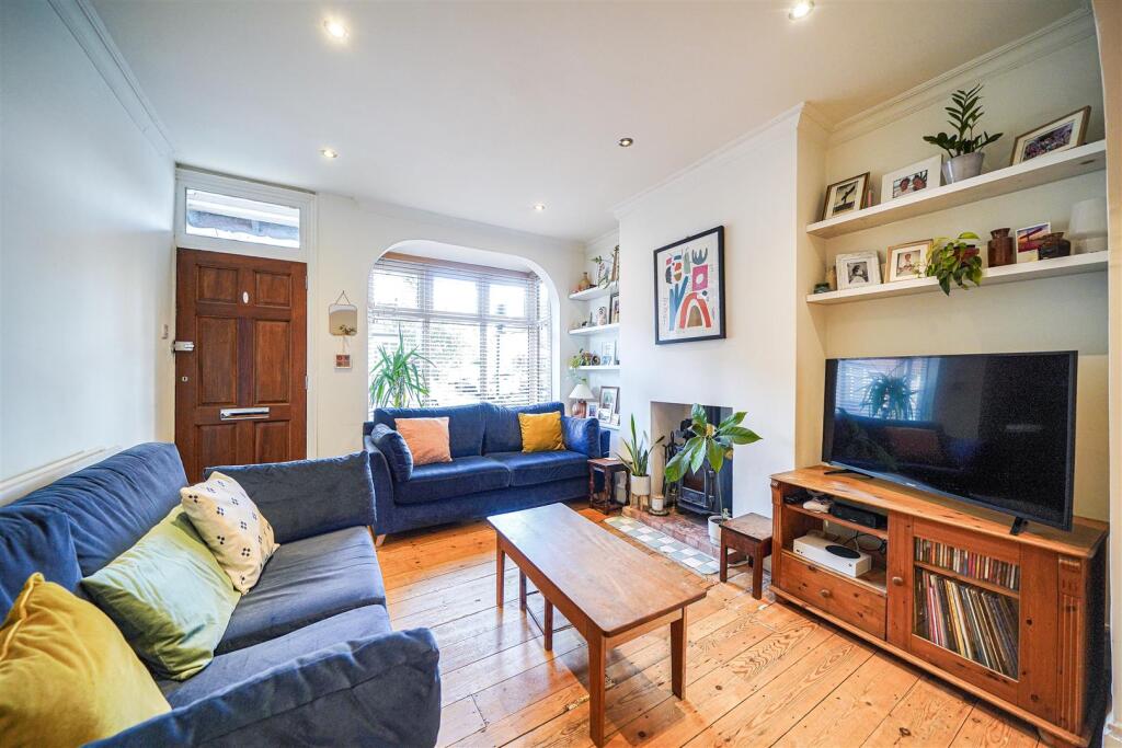 Through Lounge/Dining Room