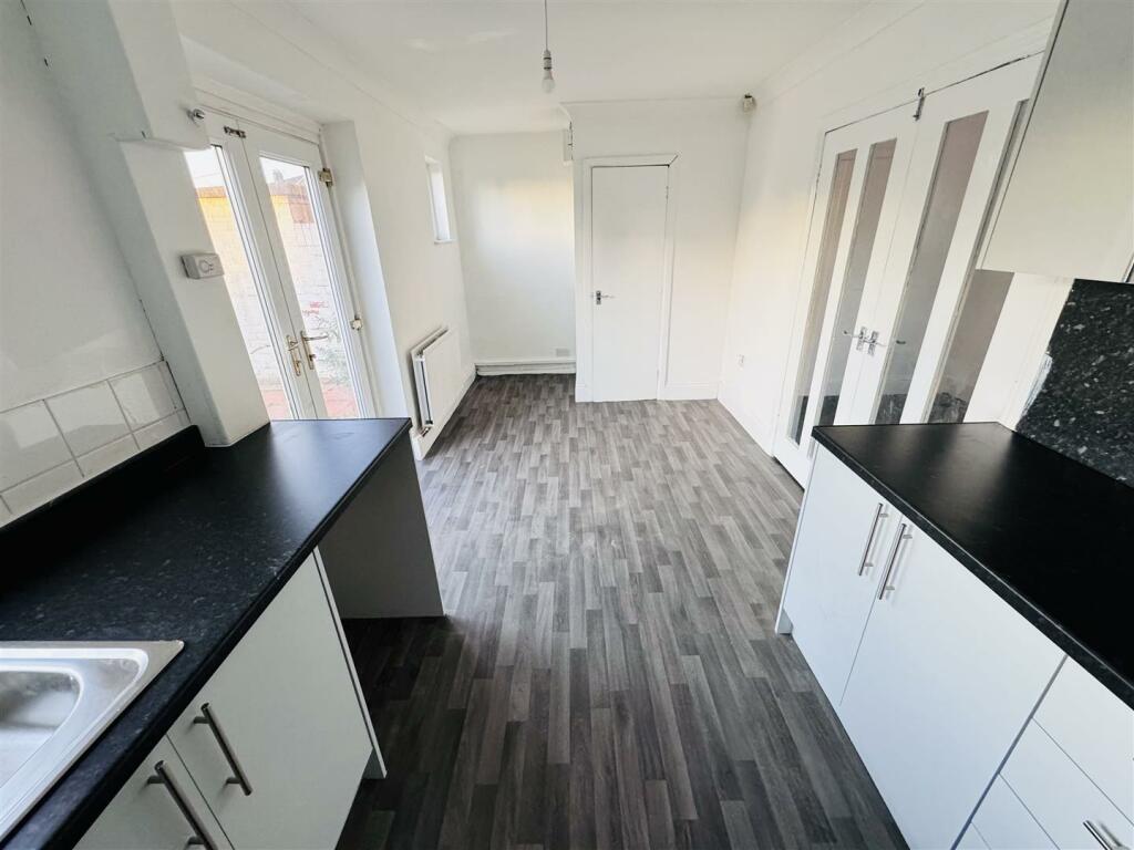 KITCHEN/DINER