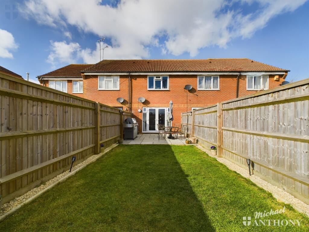 CAM03218G0-PR0139-STILL010