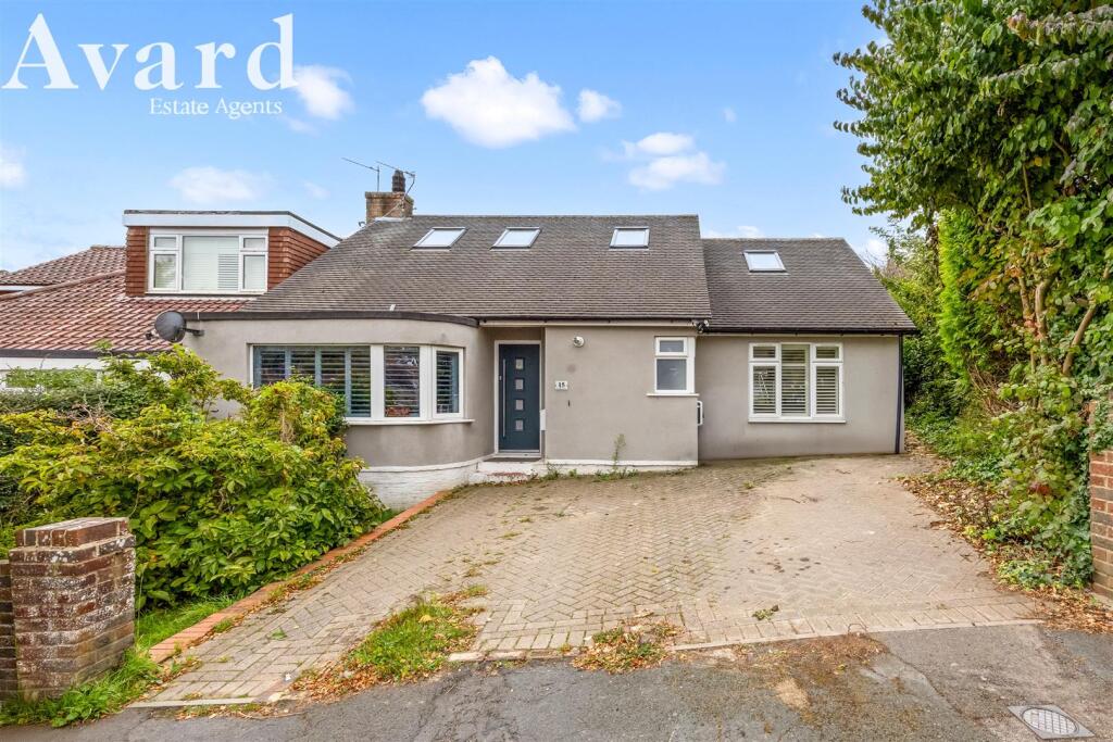 Lomond Avenue, 15_022_1.JPG