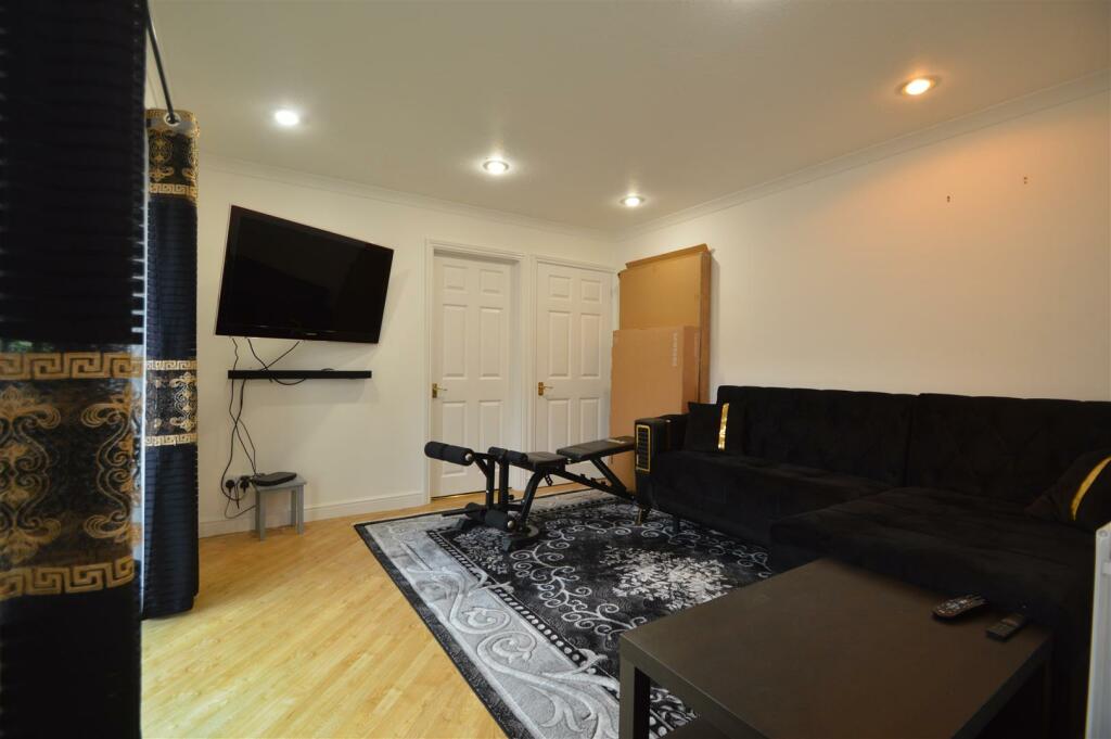 Herent Drive, Clayhall, IG5 0HH