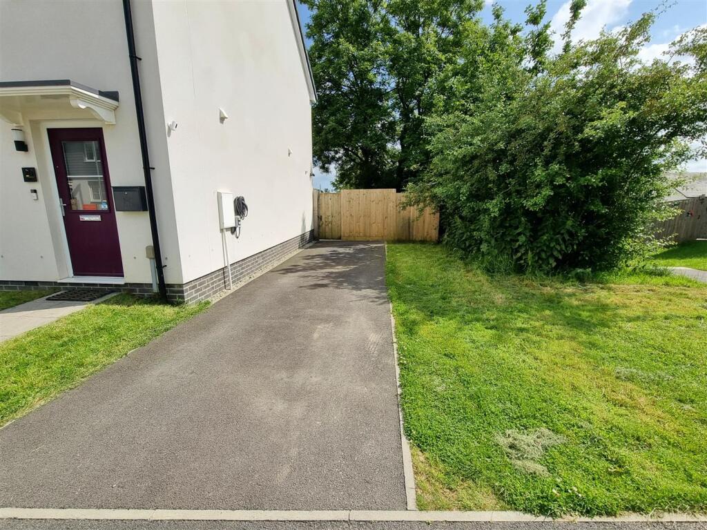 Driveway.jpg