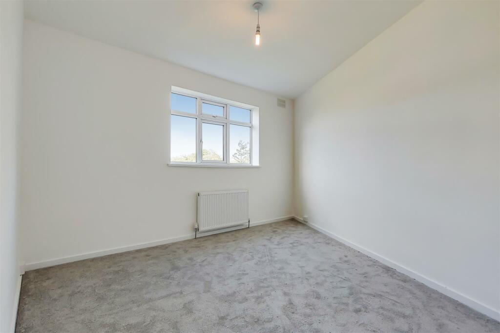 6_Main Bedroom-1.jpg