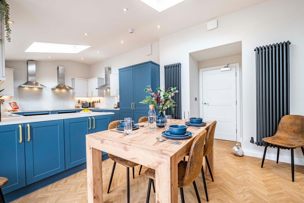 Living Area &amp; Kitchen