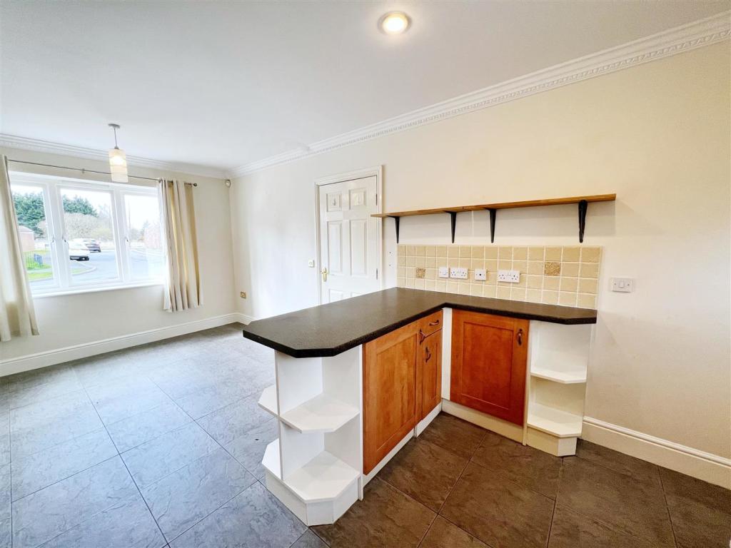 Kitchen Diner 5.jpg