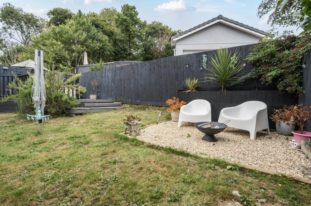 1336589-6-6895d72...