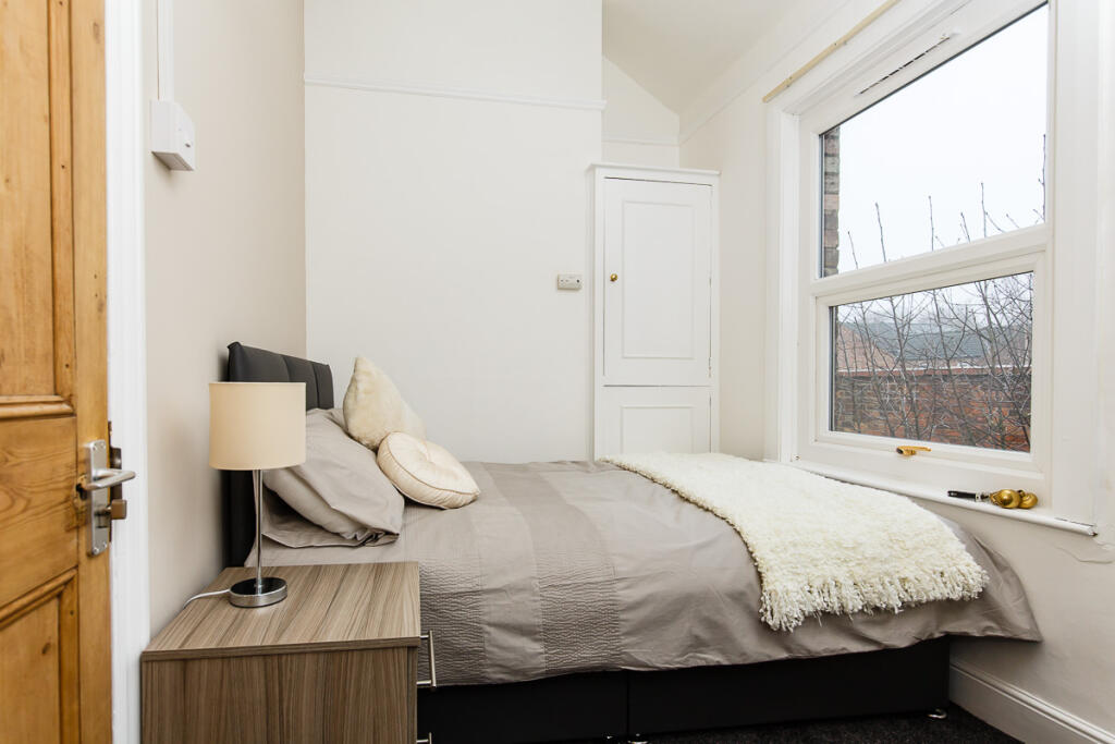 room5-004