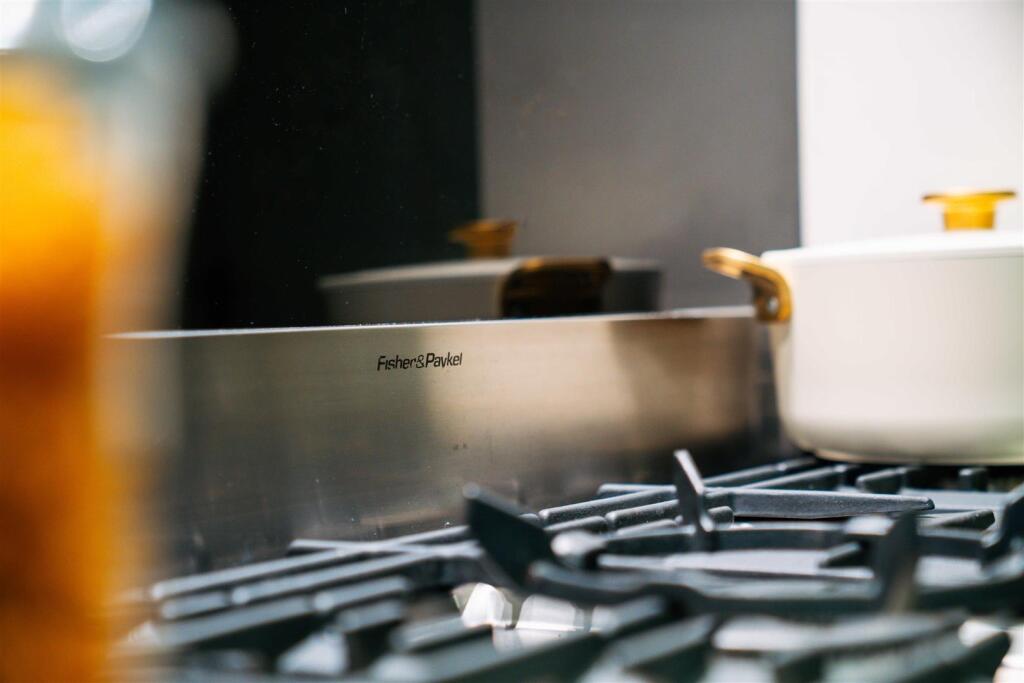 16a Garland Street [Cooker Range Detailed] 01.jpg