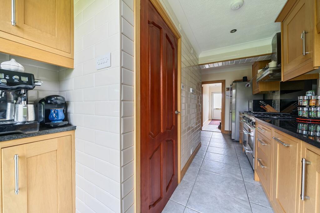 Kitchen (2)