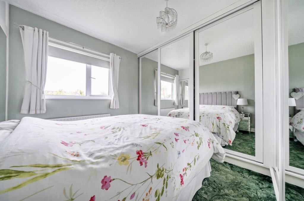 1356197-19-68cacd1c65afe