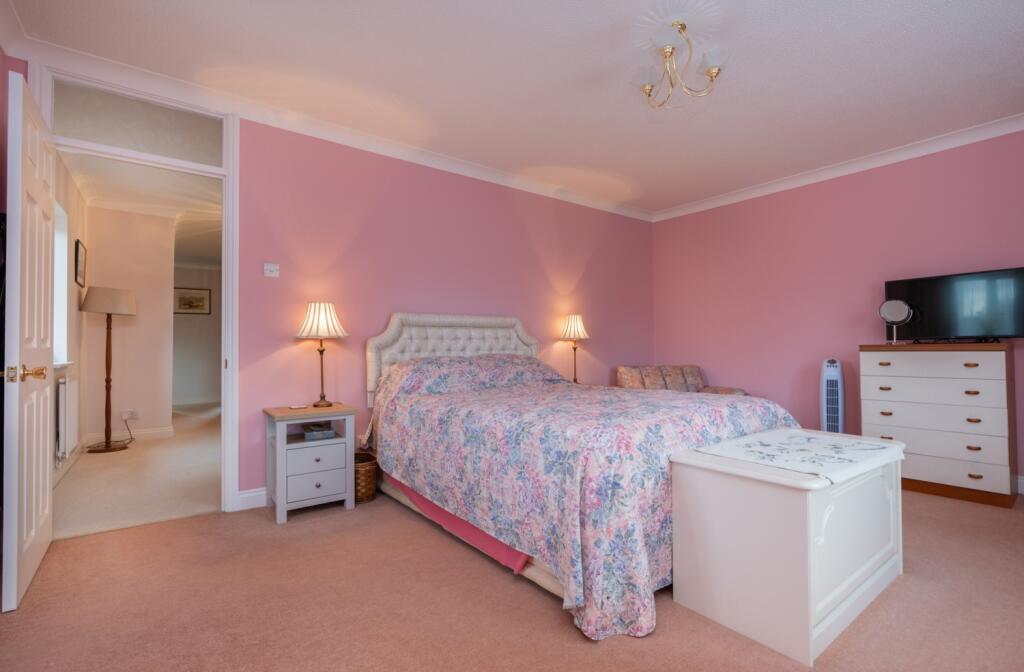 RIVERSIDE MEAD BEDROOM 2