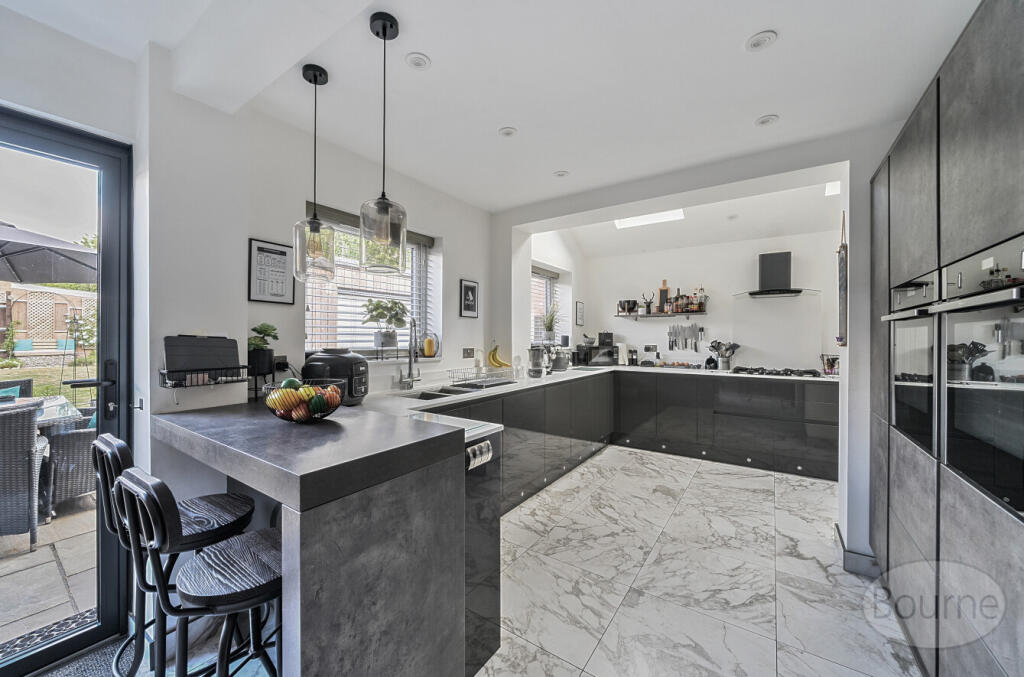 1a43ed0b-1944-46b...