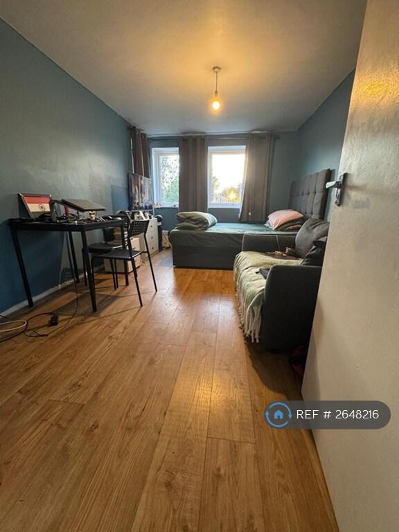 Main Room / Living Area With Garden View