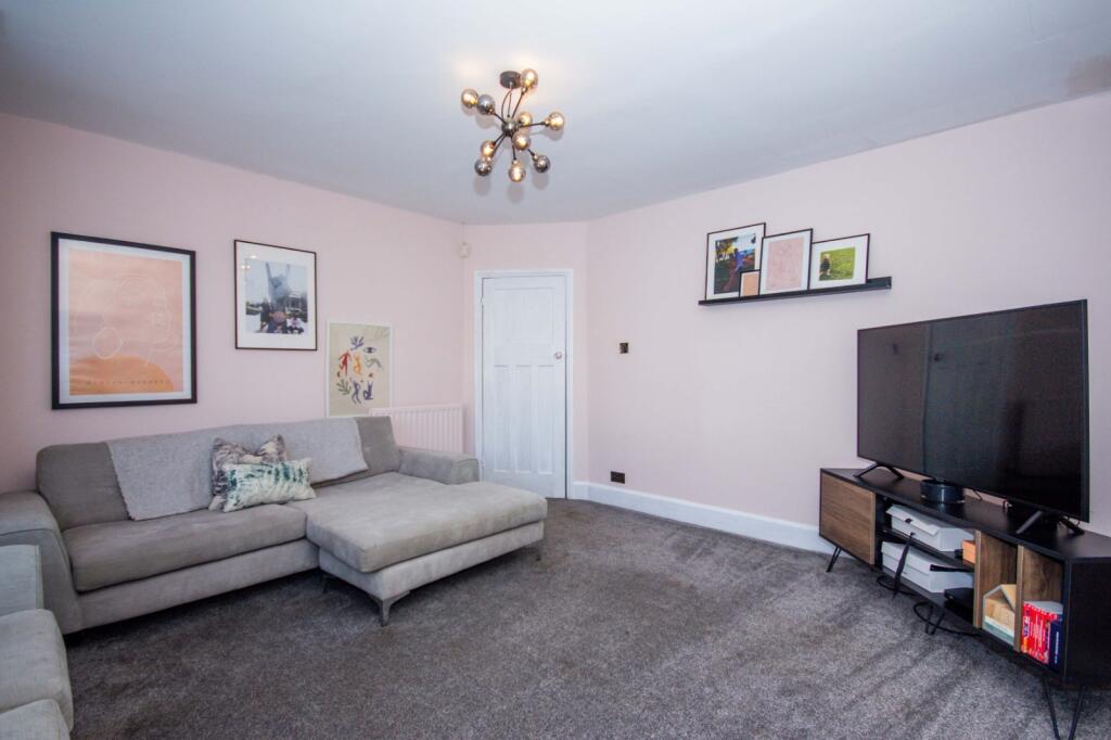 WhatsApp Image 2025-05-09 at 17.17.55 (1).jpeg