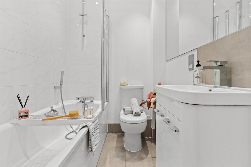 Main Bathroom