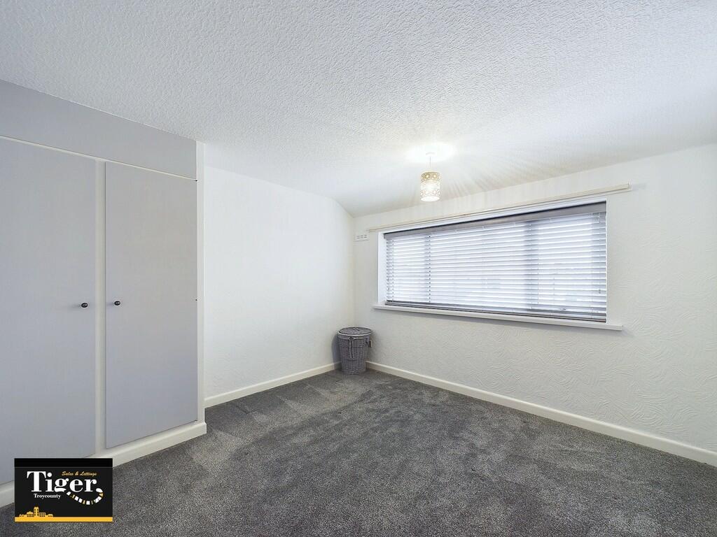 CAM02176G0-PR0406...