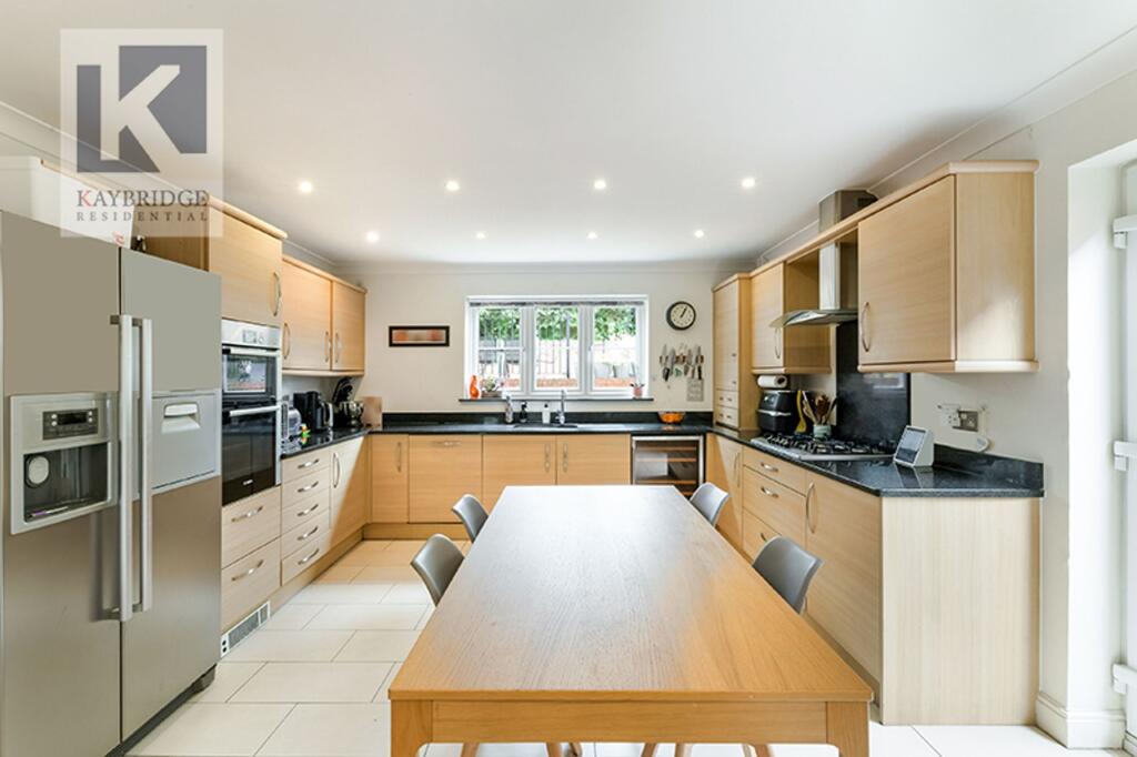 Bankside, Epsom - KT17 3AR