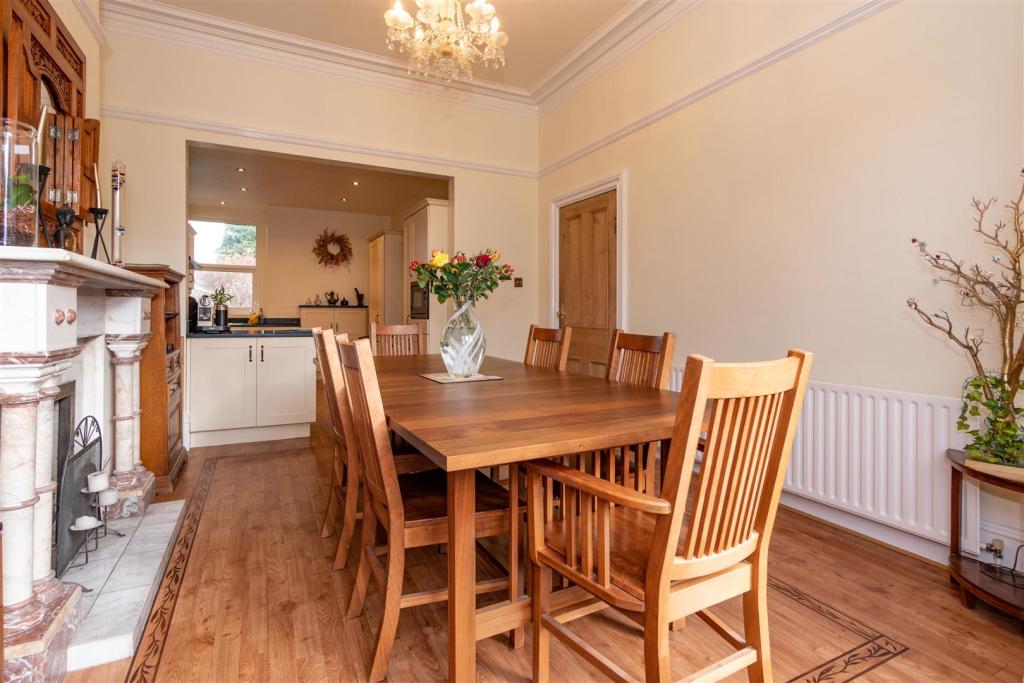 Dining Room Aspect 3.jpg