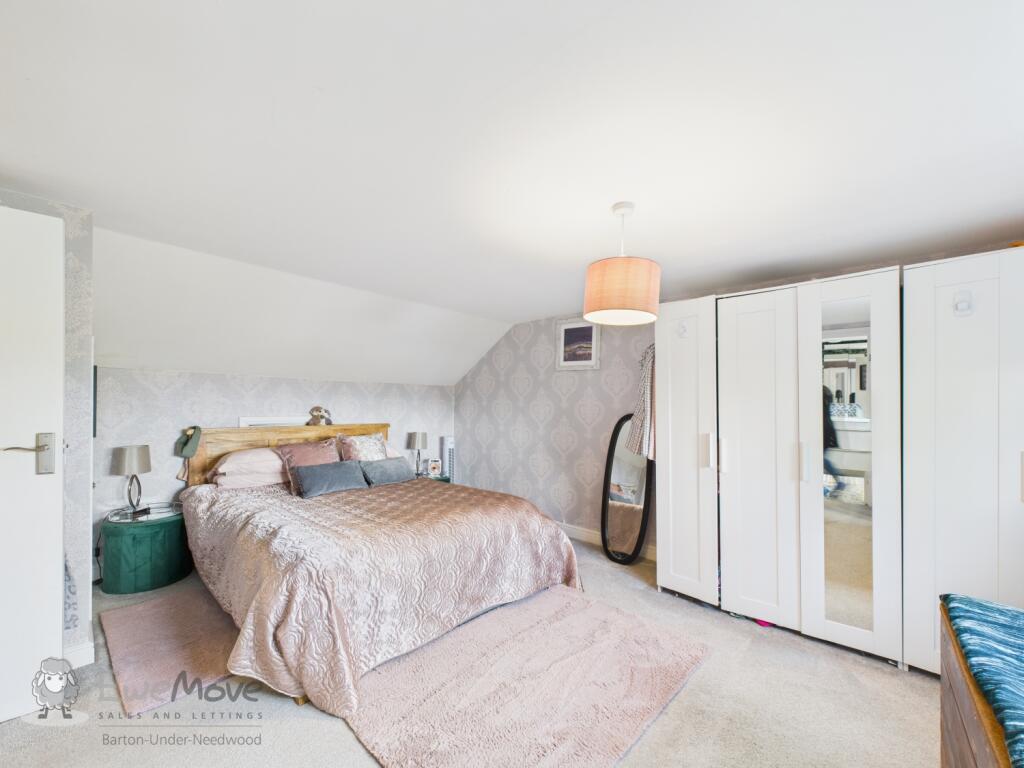 Bed 1 b