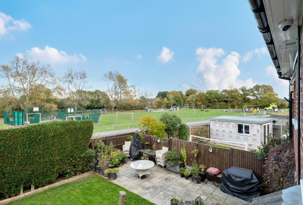 1371923-9-68ff99f...