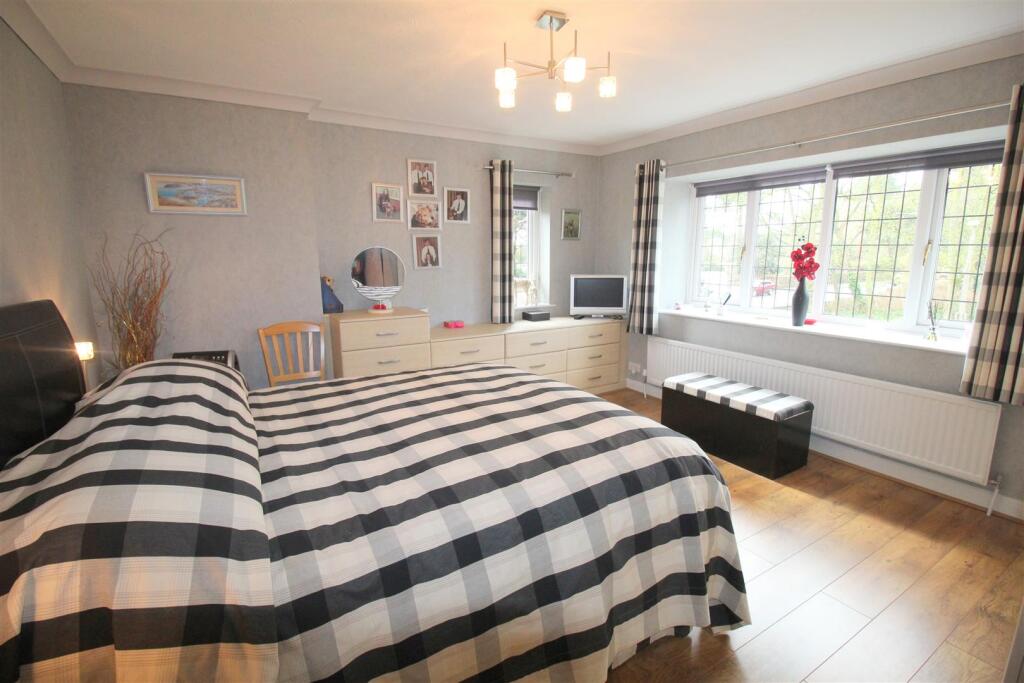 Westwood Mews, 2, bed 2 (2) NEW.JPG