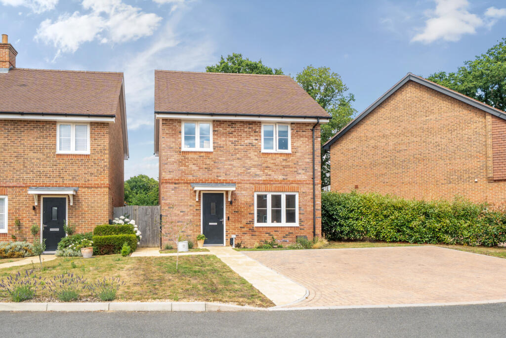 1317858-26-686bee...