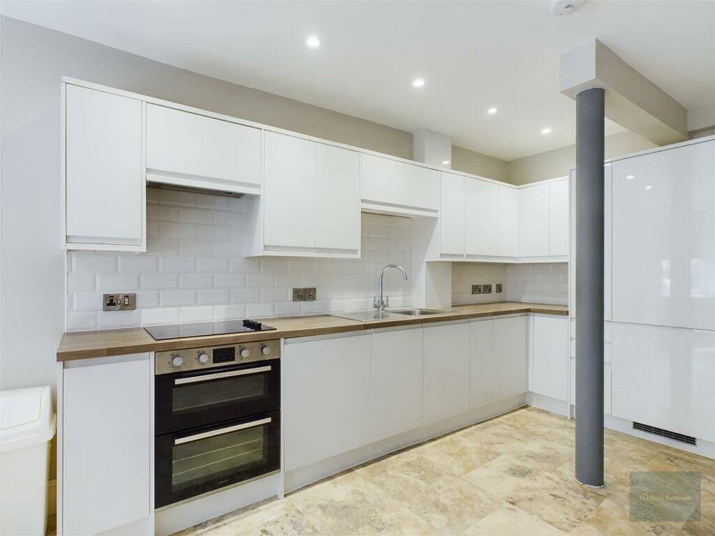 CAM03014G0-PR0066-ST