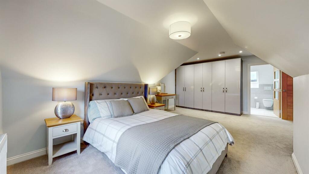 84-web-or-mls-4 Waterfall Meadows_129.jpg