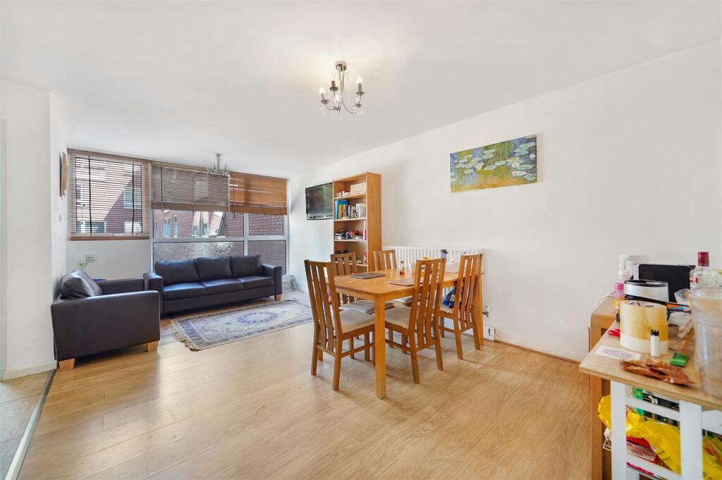 Flat 12, Rothay - ksoGjAYGKSA4Rkg4i4MN.jpg