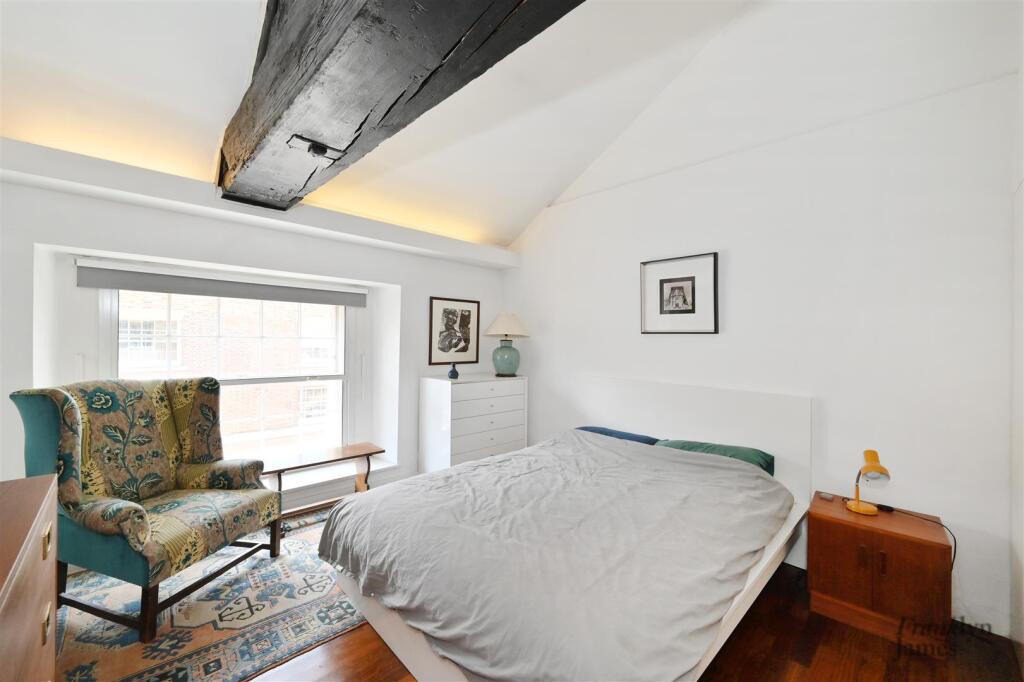 The-Listed-Building (5).JPG