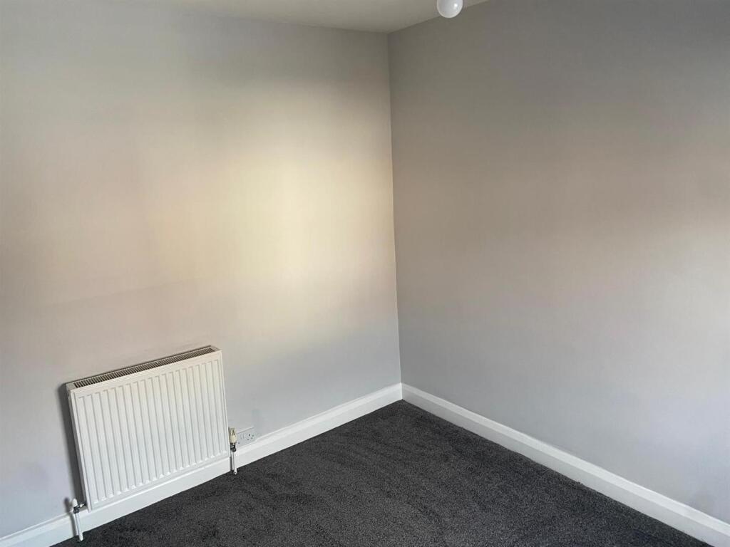 Bedroom 2 pic.jpg