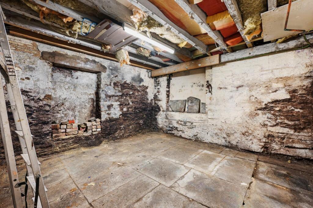 12 Atlas Road HDR-22.jpg