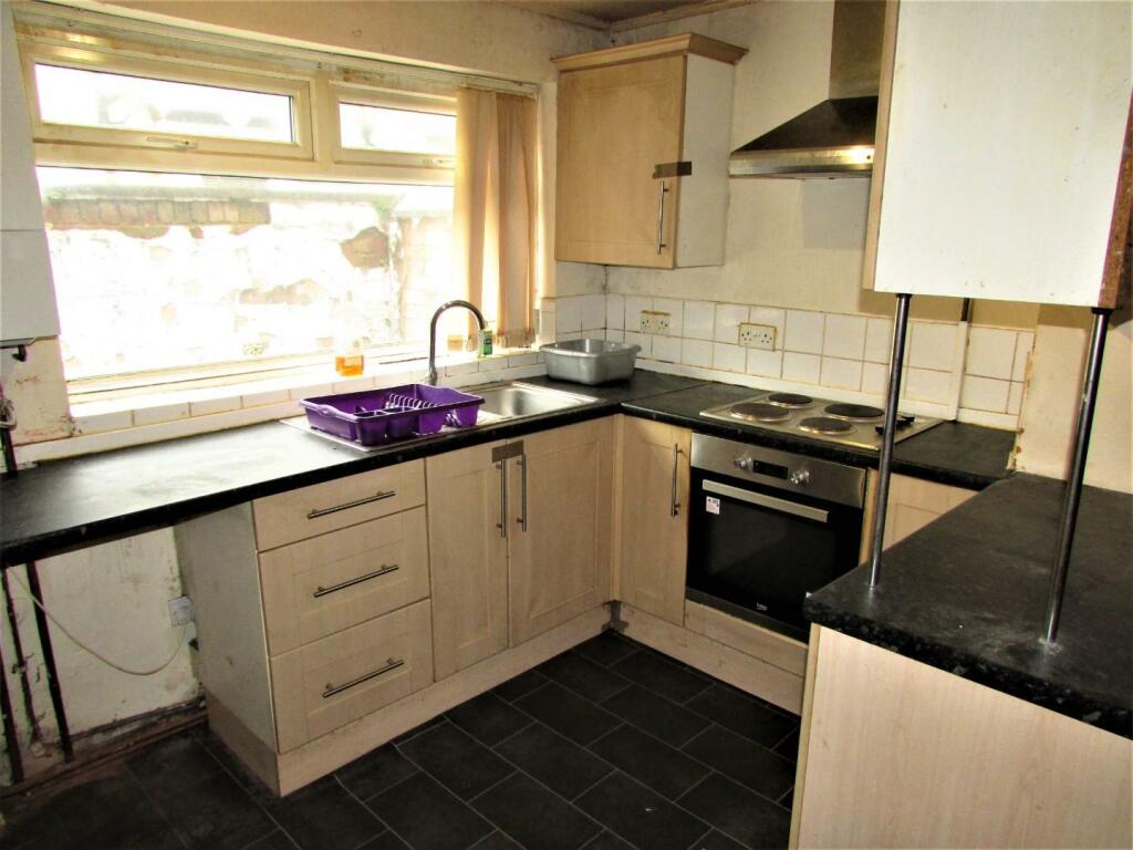 DovedaleSt14kit1.JPG