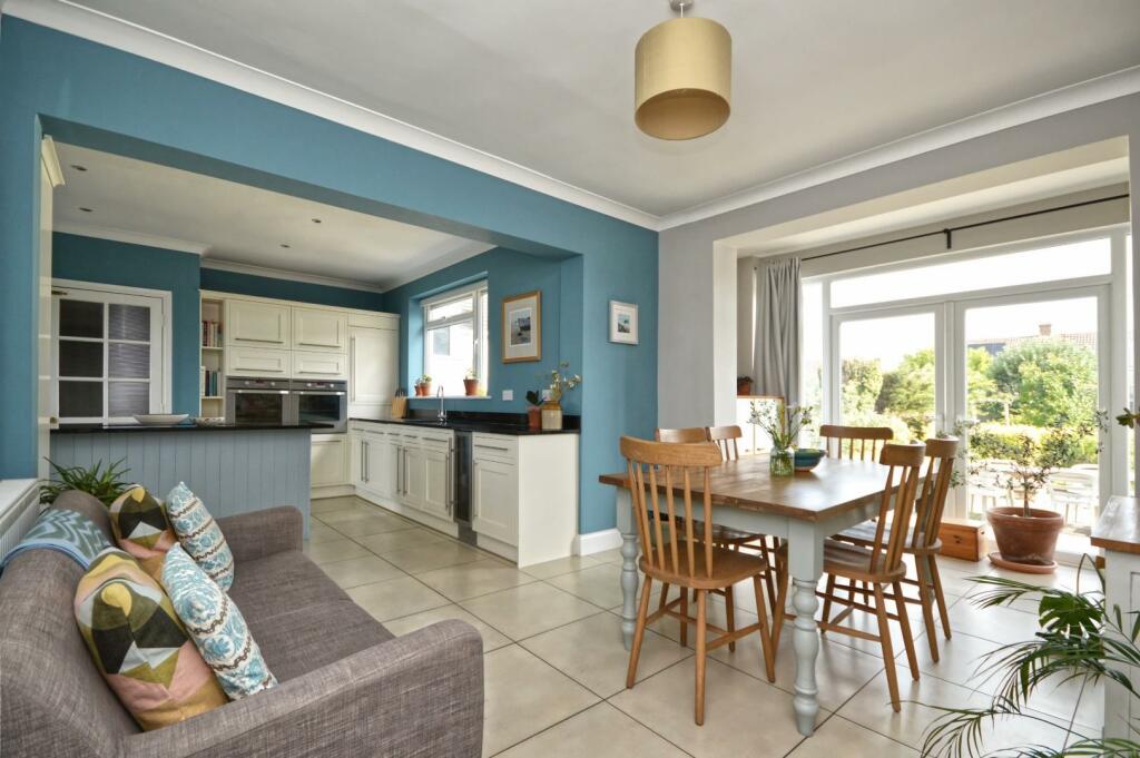 Open Plan Kitchen/Dining/Family Room