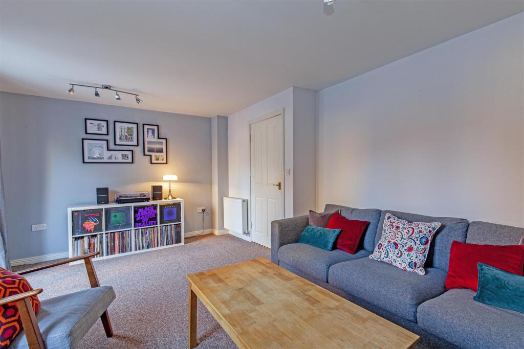 Reception Room-4.jpg