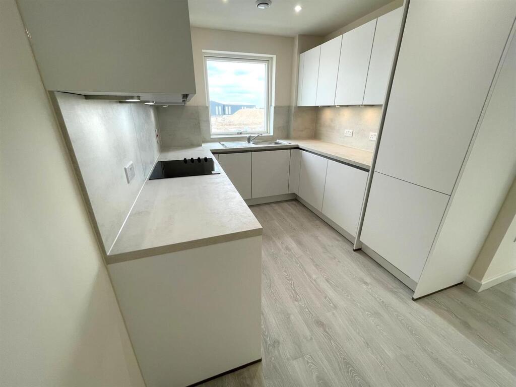 Pic3 Kitchen .jpg