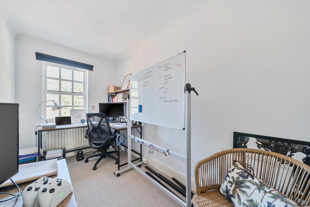 1297833-17-683040...