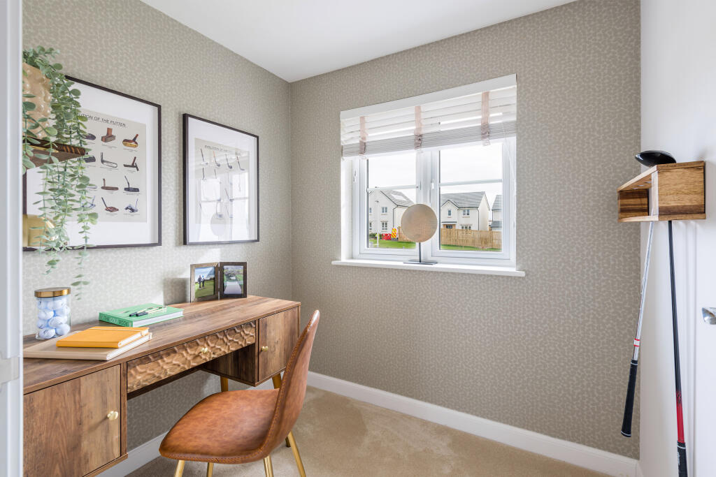 study in 4 bed home