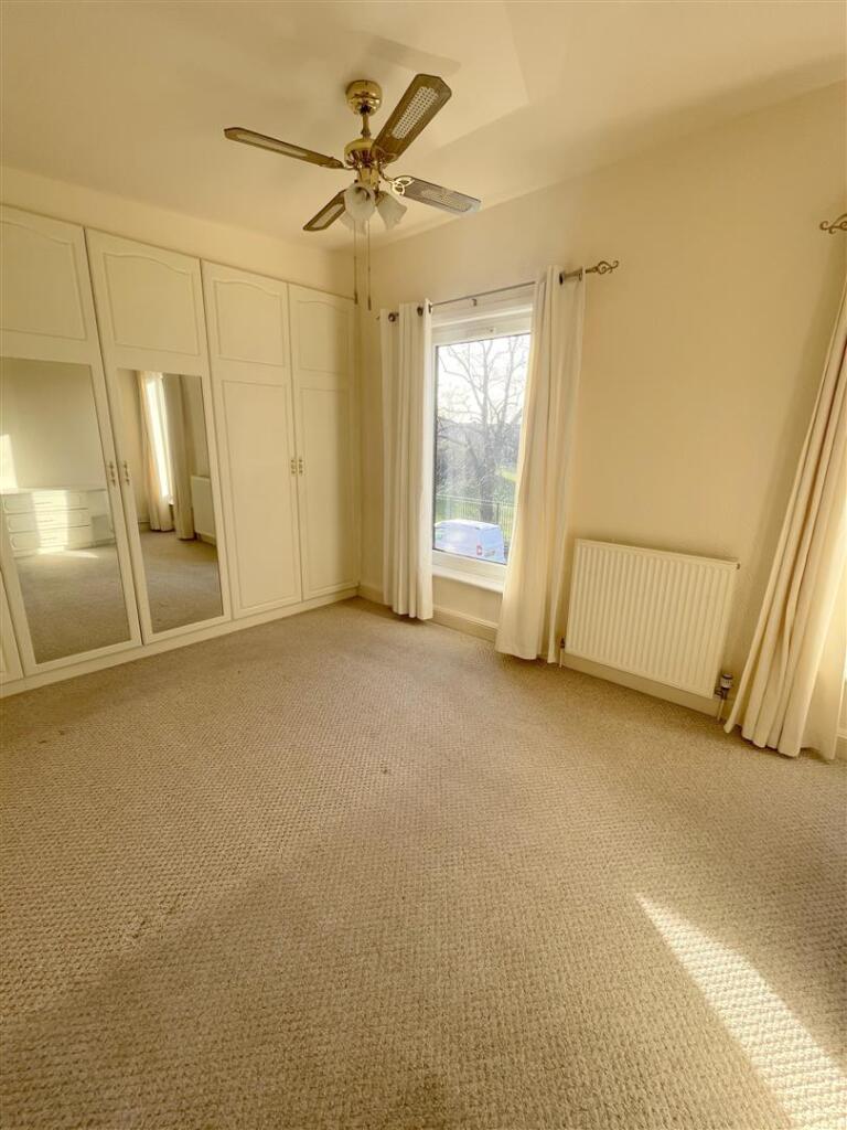BEDROOM 1.jpeg