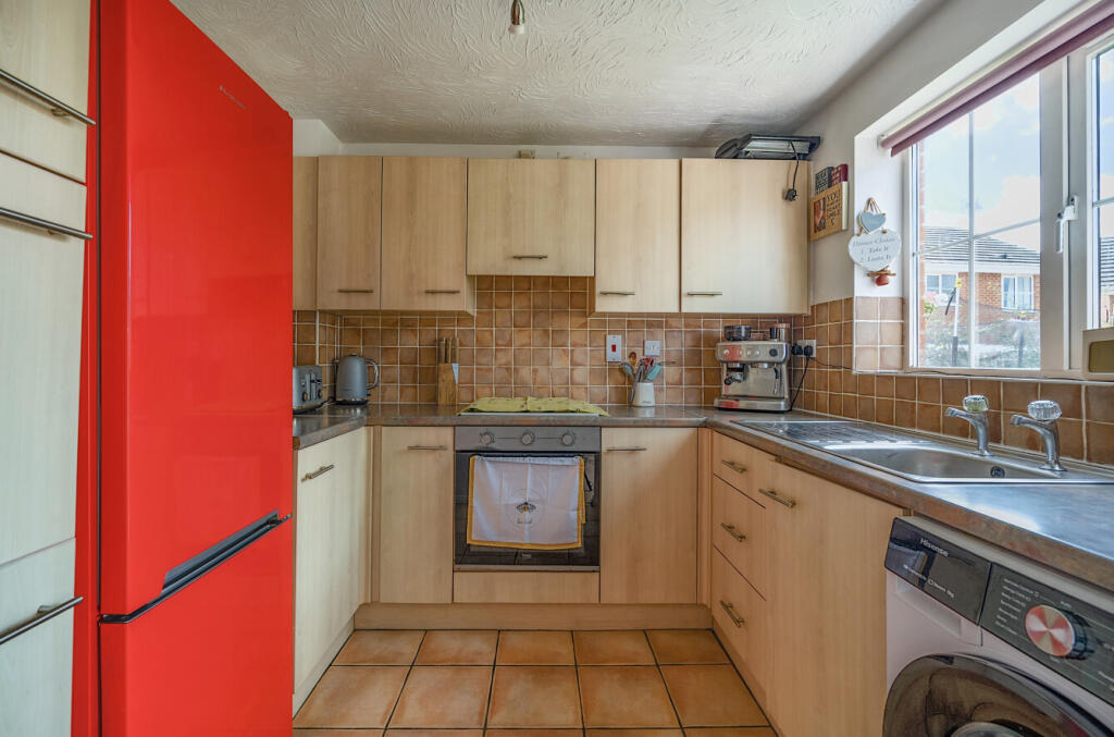 1353084-20-68c818...