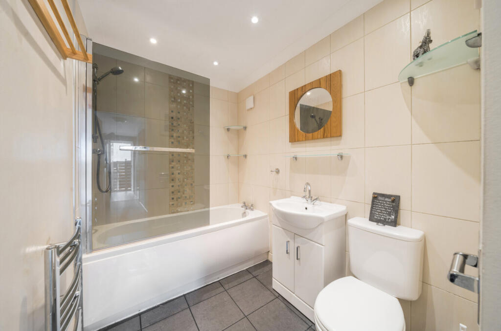 1312573-9-685bc43...