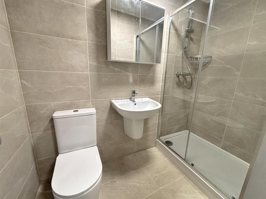 G/F Shower Room 1