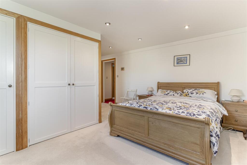 Master Bedroom - B.jpg