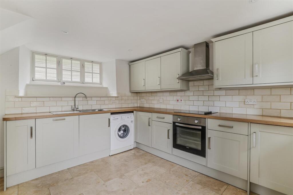 Sandford Lodge kitchen.jpg
