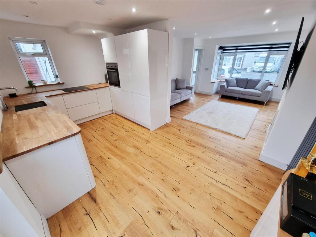 Kitchen &amp; dining.jpg