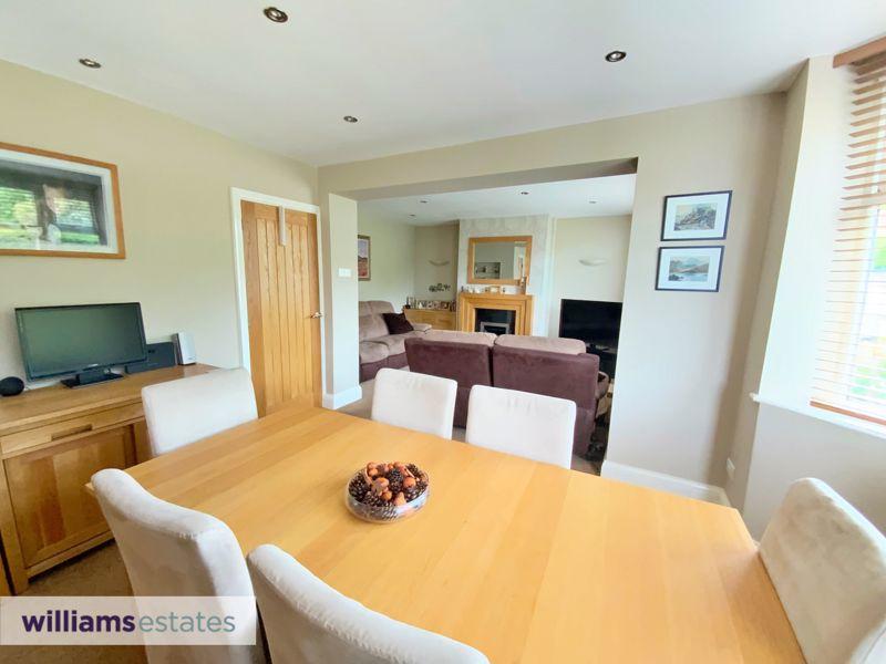 Open Plan Livi...