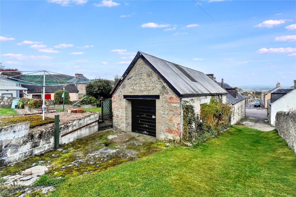 Garage/Outbuilding