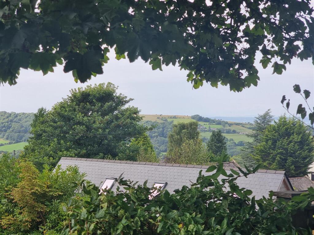 52 Bownham Mead view.jpg