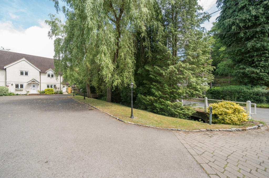 1300686-44-683858...